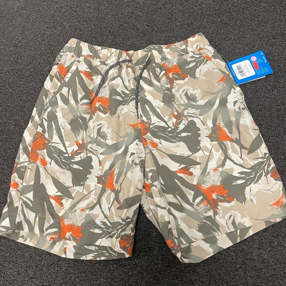 New 🌺Men Columbia Floral Board Shorts, size small